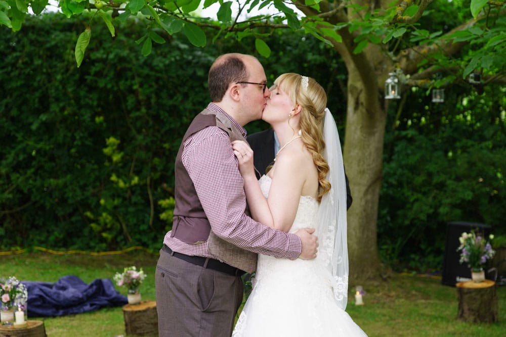 029 garden wedding ceremony photos kirsty sam