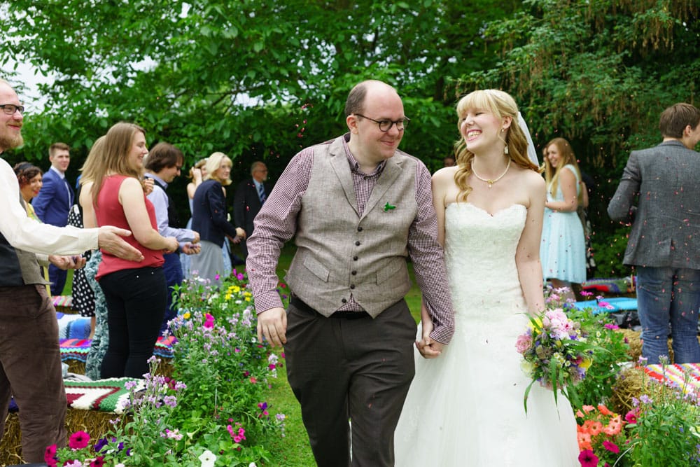 030 garden wedding ceremony photos kirsty sam