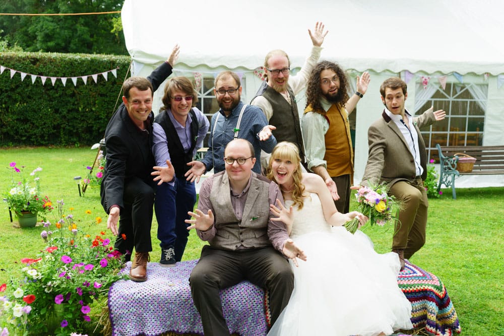 035 garden wedding group photos kirsty sam