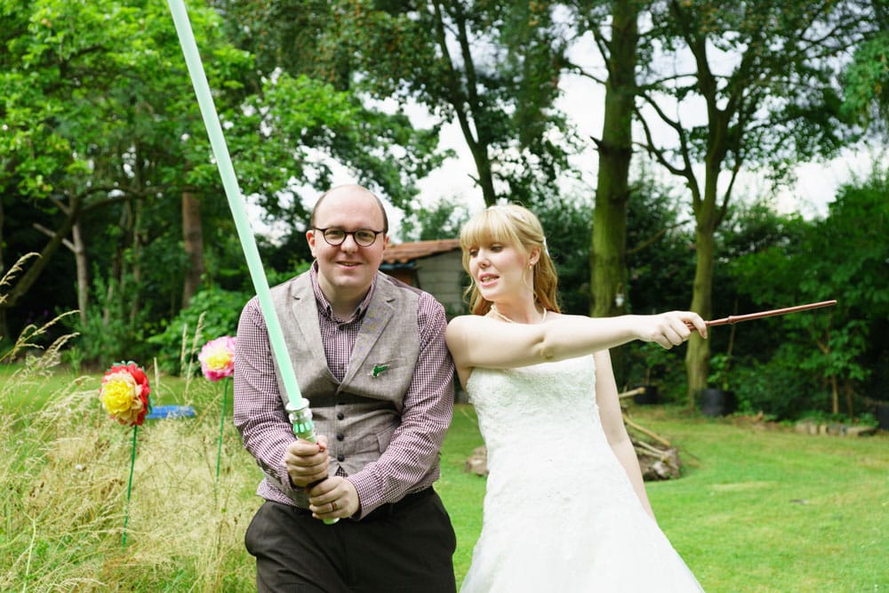 043 garden wedding couple portraits kirsty sam