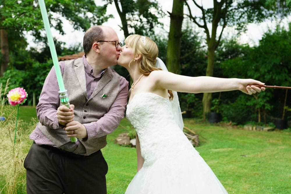 044 garden wedding couple portraits kirsty sam