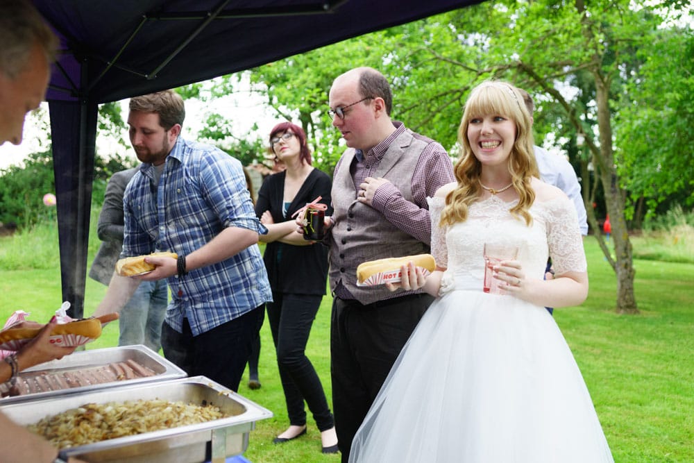 092 garden wedding evening reportage kirsty sam
