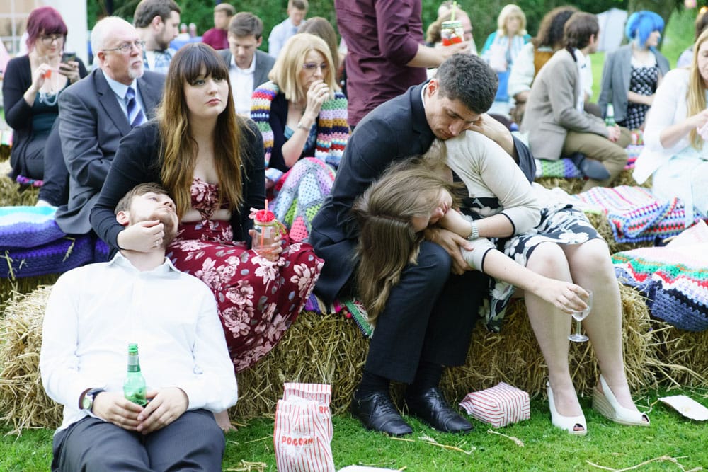 101 garden wedding evening reportage kirsty sam