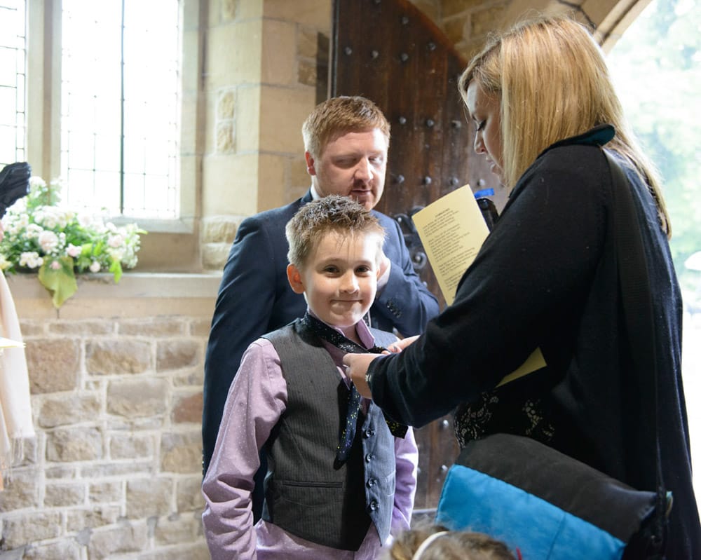 001 guests bride arrival st michael all angels susie dan