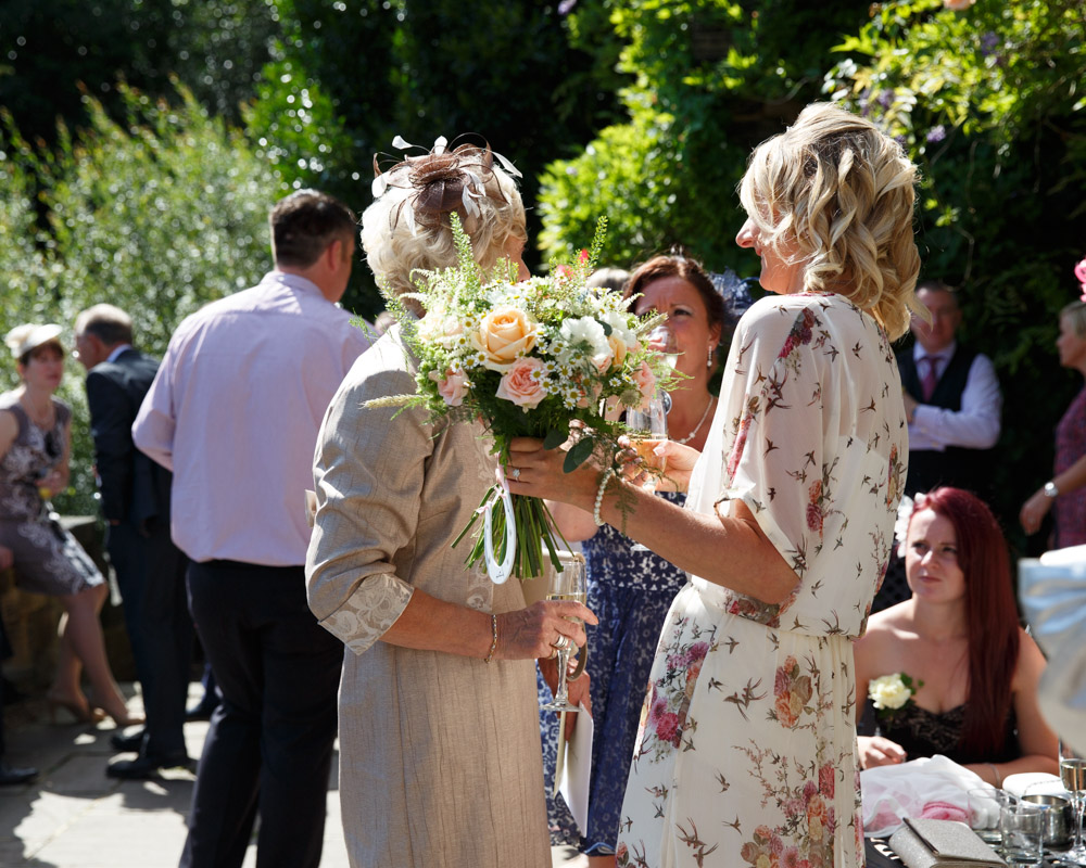 010 the venue guests arriving hoyle court wedding debra jared