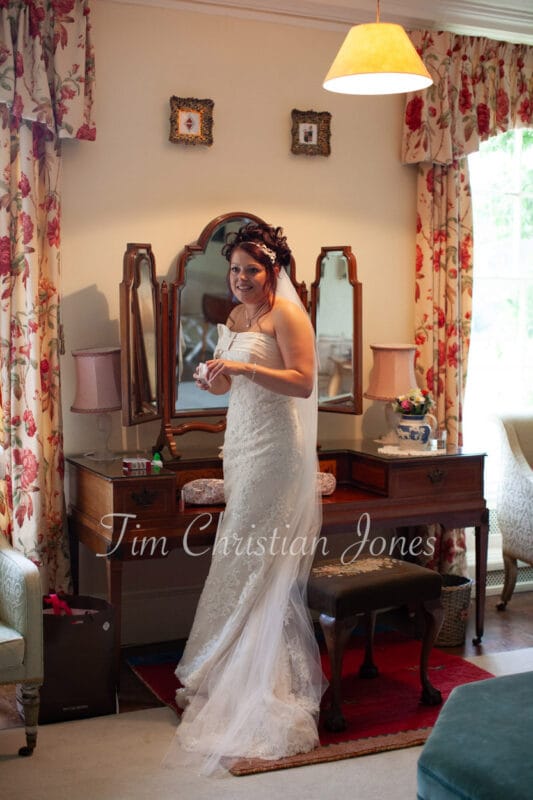 014 preparation moments walcot hall wedding ella and alex
