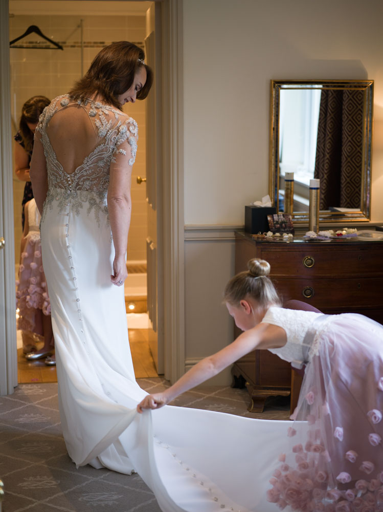 02 devonshire arms preparation photography alison liam