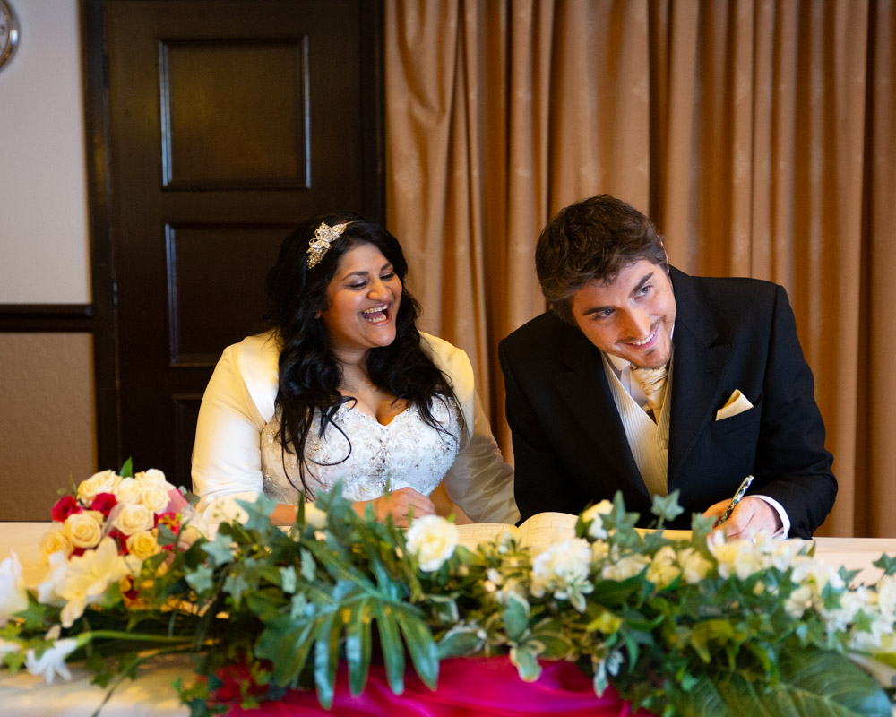032 crowne plaza leeds wedding ceremony zehra richard