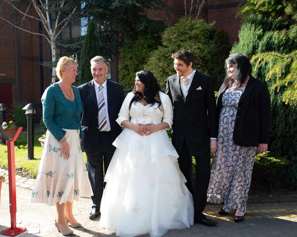 044 crowne plaza leeds family groups zehra richard