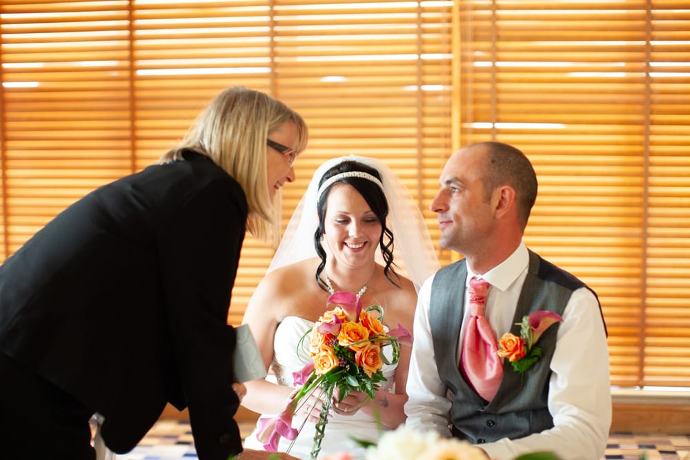 064 signing register thorpe park hotel leeds gemma dave
