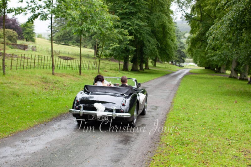 092 wedding car group photo walcot hall wedding ella and alex
