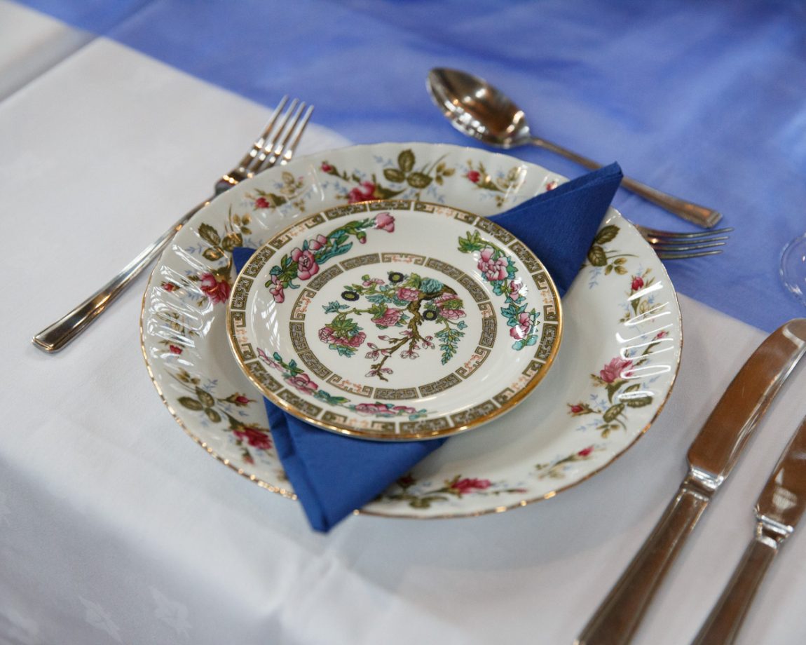 098 table setting fancy plates at left bank leeds wedding reception linsey and chris