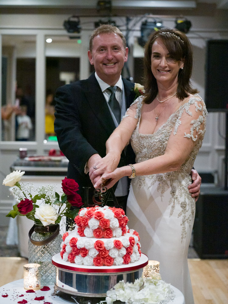 129 devonshire arms cake first dance alison liam