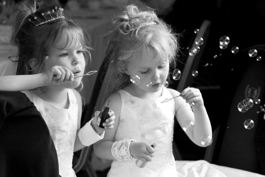 bridesmaids blowing bubbles