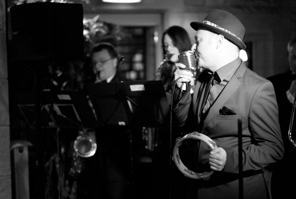 The jazz wedding singer performs live, adding soul and charm to this Yorkshire celebration.