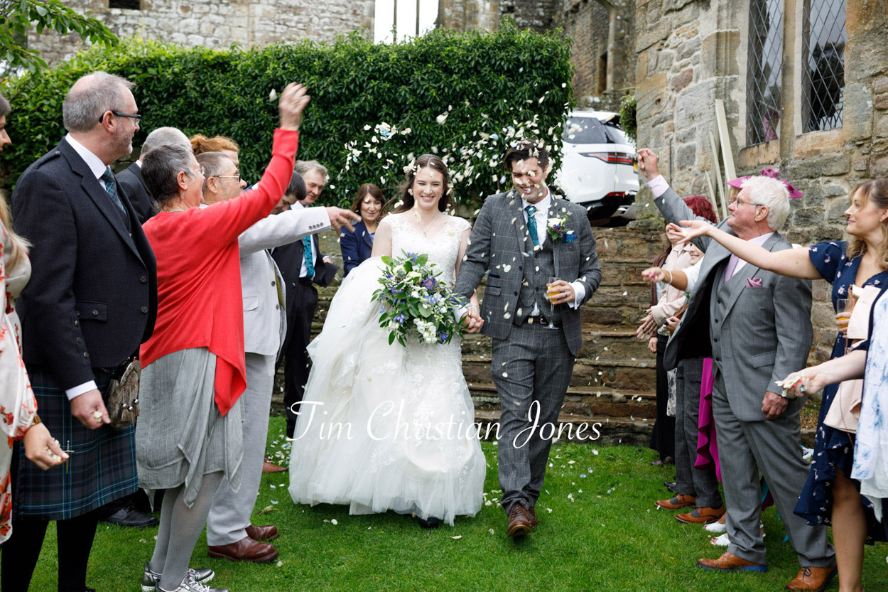 Confetti moment captured at the Priests House in the Yorkshire Dales